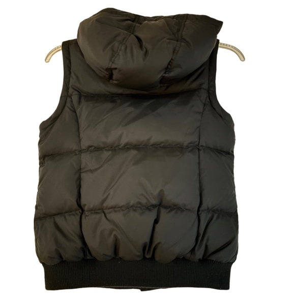 Women’s GAP Puffer Vest w/ Removable Hood in Black Sz MD - Picture 3 of 3
